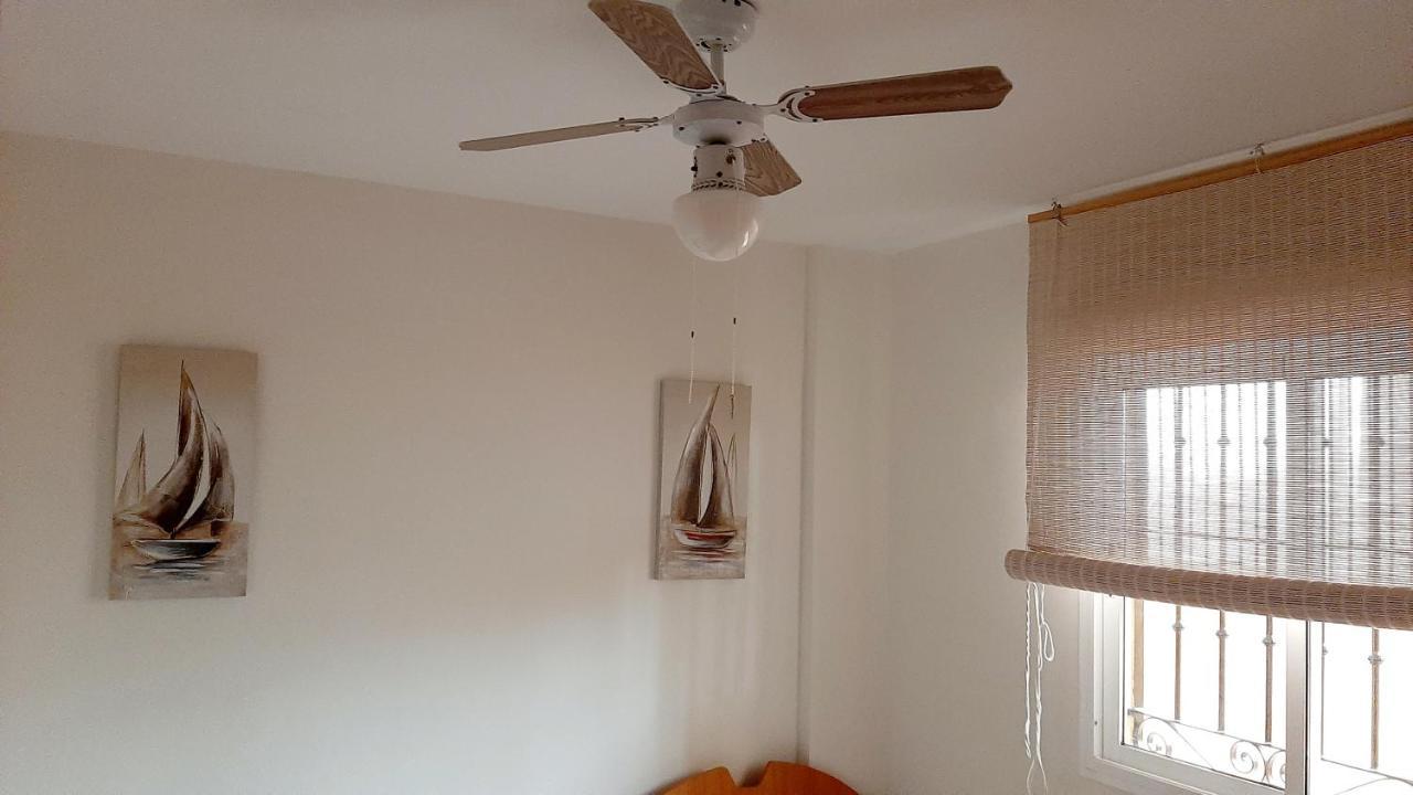 Apartamento De 2 Dormitorios, Gran Terraza, Vistas Al Mar Cerca Playa Carvajal เบนัลมาเดนา ภายนอก รูปภาพ